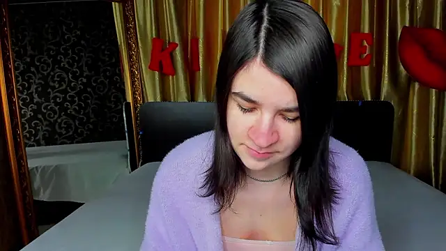  Polly Love  online show from 02-09-26, 07:06