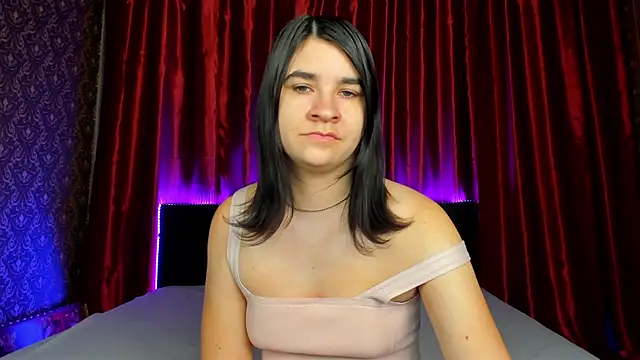  Polly Love  online show from 04-03-26, 06:09