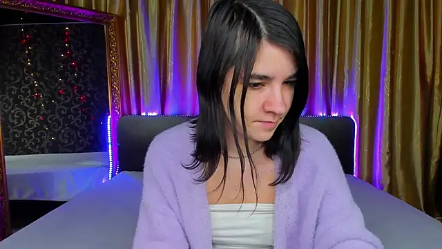  Polly Love  online show from 12-03-25, 07:19