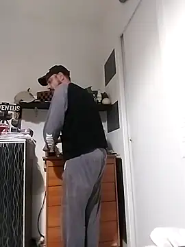 Snapshot of affascino chatting on 12-20-25, 08:50 affascino online show from 12-20-25, 08:50