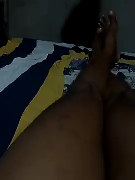 Snapshot of touldad chatting on 10-07-25, 11:17 touldad online show from 10-07-25, 11:17