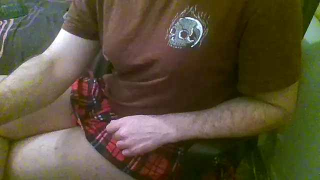 Snapshot of AshWinter chatting on 12-11-24, 09:34 AshWinter online show from 12-11-24, 09:34