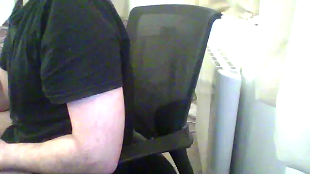 Snapshot of AshWinter chatting on 12-14-24, 03:25 AshWinter online show from 12-14-24, 03:25
