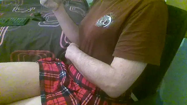 Snapshot of AshWinter chatting on 12-11-24, 12:44 AshWinter online show from 12-11-24, 12:44