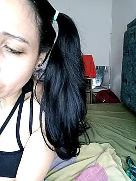 Snapshot of KimPielCanela chatting on 03-17-25, 06:11 KimPielCanela online show from 03-17-25, 06:11