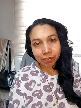 Snapshot of KimPielCanela chatting on 09-15-25, 06:19 KimPielCanela online show from 09-15-25, 06:19