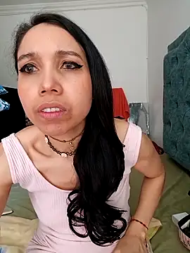 Snapshot of KimPielCanela chatting on 03-15-25, 03:37 KimPielCanela online show from 03-15-25, 03:37