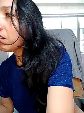 KimPielCanela online show from 12-21-25, 08:42