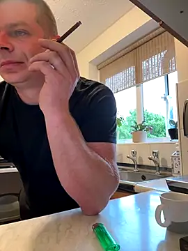 Snapshot of Dan_NFS chatting on 09-17-25, 06:37 Dan NFS online show from 09-17-25, 06:37