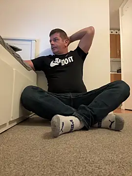 Snapshot of Dan_NFS chatting on 09-25-25, 03:23 Dan NFS online show from 09-25-25, 03:23