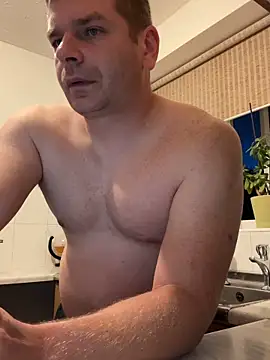 Snapshot of Dan_NFS chatting on 09-30-25, 05:13 Dan NFS online show from 09-30-25, 05:13