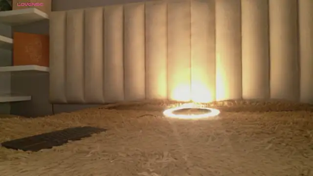 Megan mooree  online show from 04-16-26, 12:39