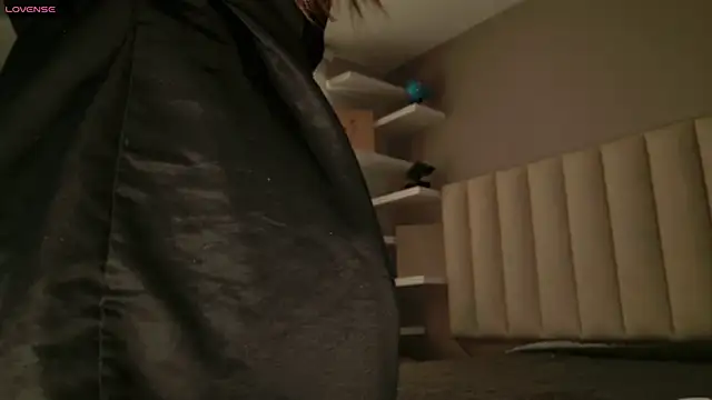 Megan mooree  online show from 11-01-25, 02:11