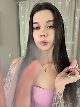 Snapshot of Vika_Gray chatting on 07-19-26, 03:20 Vika Gray online show from 07-19-26, 03:20