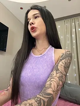 Vika Gray online show from 10-19-25, 03:15