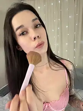 Snapshot of Vika_Gray chatting on 06-27-26, 04:13 Vika Gray online show from 06-27-26, 04:13