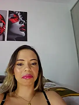 Snapshot of Antonella2_m chatting on 10-04-25, 05:03 Antonella2 m online show from 10-04-25, 05:03