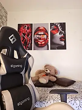 Antonella2 m online show from 12-19-25, 01:02