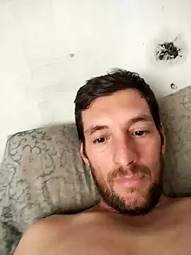 Robert83uy online show from 12-30-24, 08:25