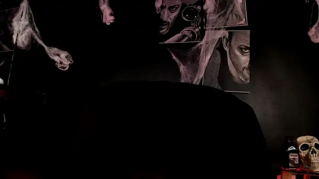 Agnes jones  online show from 10-29-25, 11:14