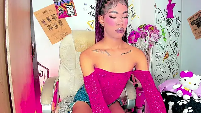 bloom444 online show from 06-19-26, 02:17