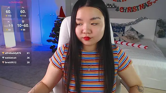 Snapshot of Suzy_Baee chatting on 12-25-24, 03:28 Suzy Baee online show from 12-25-24, 03:28