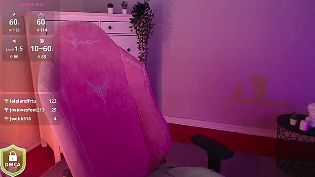 Snapshot of Suzy_Baee chatting on 12-08-24, 03:35 Suzy Baee online show from 12-08-24, 03:35