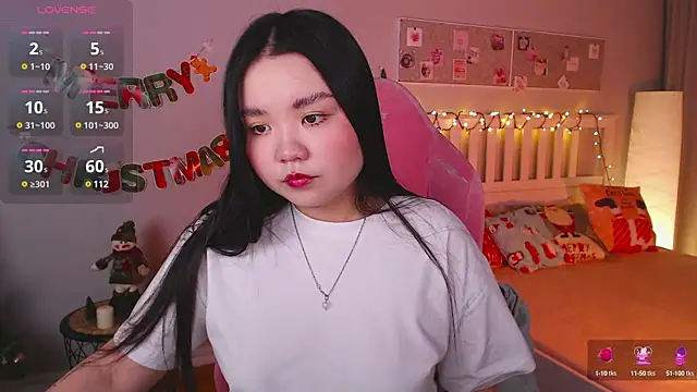 Snapshot of Suzy_Baee chatting on 12-12-24, 12:22 Suzy Baee online show from 12-12-24, 12:22