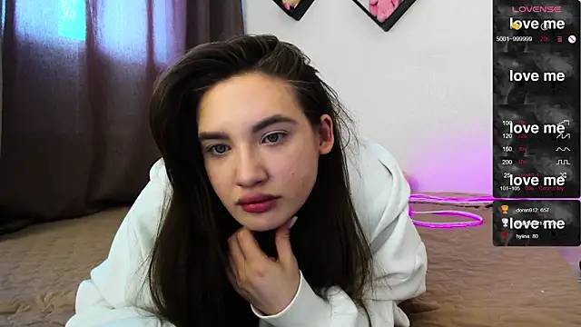 Holly Molii online show from 02-09-25, 07:15