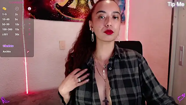 Snapshot of liannalee_ chatting on 03-05-25, 10:10 liannalee online show from 03-05-25, 10:10