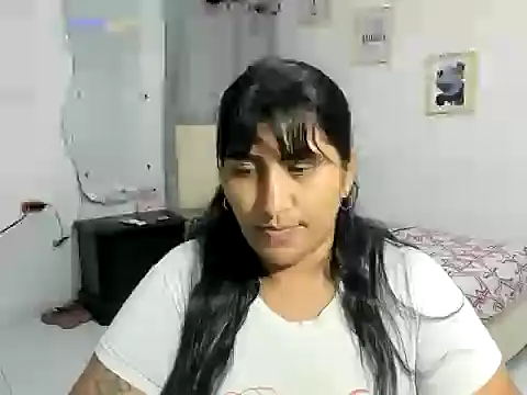 Snapshot of nikol_sexy39 chatting on 09-24-25, 07:09 nikol sexy39 online show from 09-24-25, 07:09
