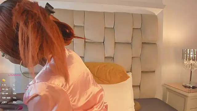 SamanthaBrown69 online show from 11-06-25, 03:43