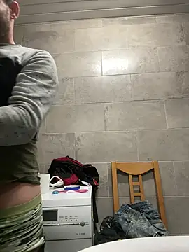 Snapshot of grupgay chatting on 02-03-25, 04:57 grupgay online show from 02-03-25, 04:57