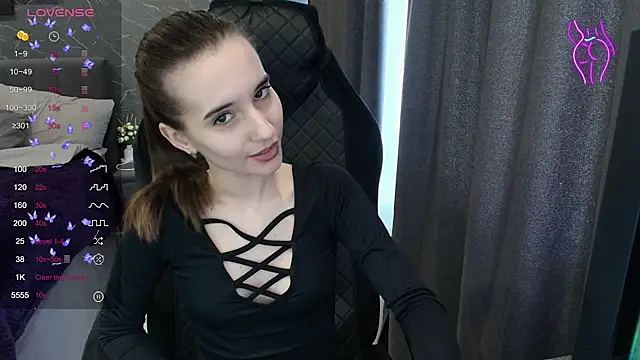 Alice Weiss online show from 04-06-26, 10:38