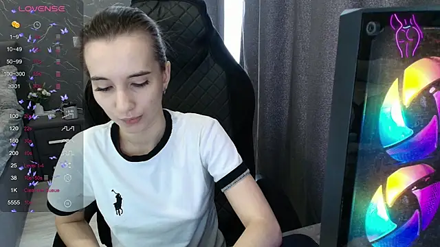 Alice Weiss online show from 04-13-26, 09:02