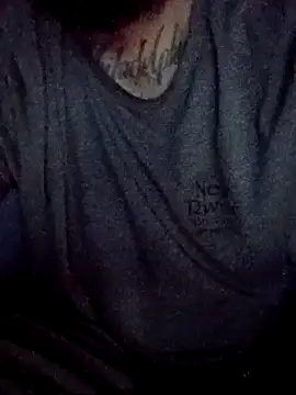 Snapshot of RobStrokes215 chatting on 10-05-25, 03:30 RobStrokes215 online show from 10-05-25, 03:30