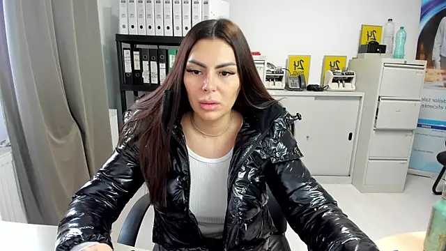 kilenyapatrice online show from 11-15-25, 11:25