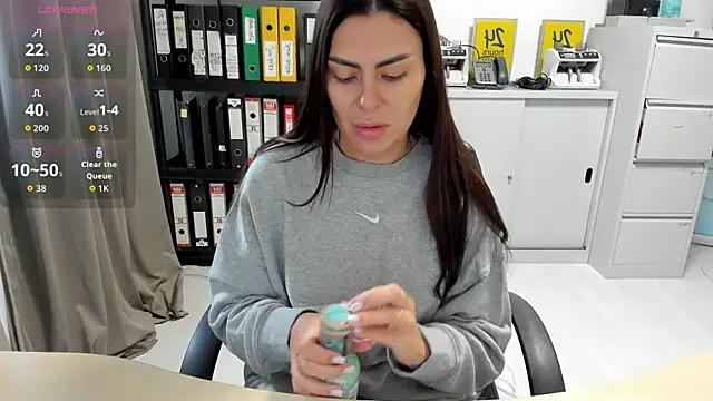 kilenyapatrice online show from 10-27-25, 12:50