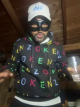 Snapshot of honey5838 chatting on 12-22-24, 05:53 honey5838 online show from 12-22-24, 05:53