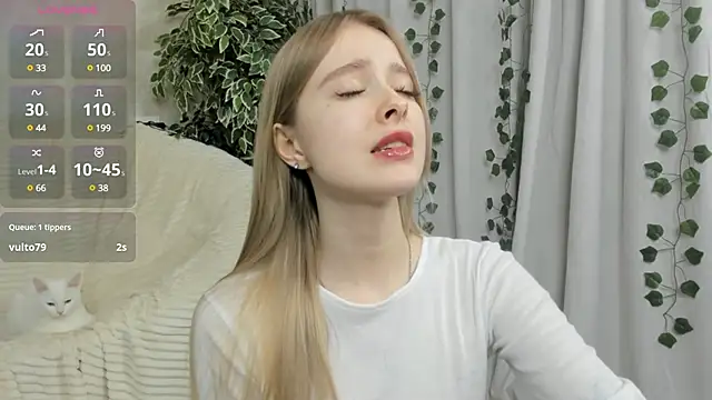 Snapshot of mell_milles chatting on 01-13-25, 07:31 mell milles online show from 01-13-25, 07:31