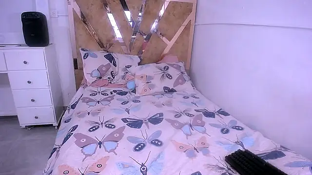 Snapshot of hannamour chatting on 11-07-25, 11:08 hannamour online show from 11-07-25, 11:08