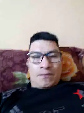 Snapshot of gioarcangel chatting on 01-28-25, 03:25 gioarcangel online show from 01-28-25, 03:25