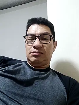 Snapshot of gioarcangel chatting on 03-25-26, 03:17 gioarcangel online show from 03-25-26, 03:17