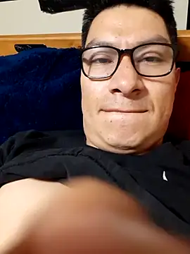 Snapshot of gioarcangel chatting on 03-13-25, 04:05 gioarcangel online show from 03-13-25, 04:05