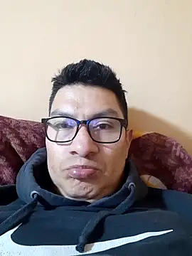 Snapshot of gioarcangel chatting on 02-07-25, 03:45 gioarcangel online show from 02-07-25, 03:45