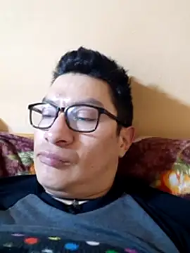 Snapshot of gioarcangel chatting on 01-06-25, 03:42 gioarcangel online show from 01-06-25, 03:42