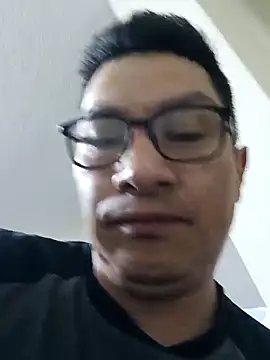 Snapshot of gioarcangel chatting on 03-19-26, 02:55 gioarcangel online show from 03-19-26, 02:55