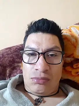 Snapshot of gioarcangel chatting on 02-18-25, 12:48 gioarcangel online show from 02-18-25, 12:48