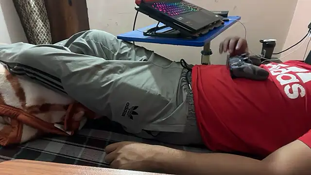 sexyboy09 online show from 10-28-25, 12:26