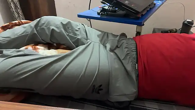 sexyboy09 online show from 10-24-25, 06:40